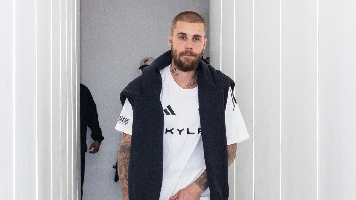 Justin Bieber Steps Into Bowling Alley From 'Baby' Music Video