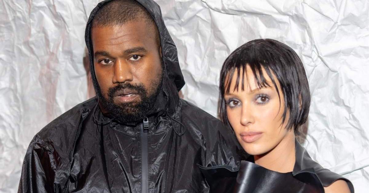 Kanye West Enjoys Christmas Eve With Wife