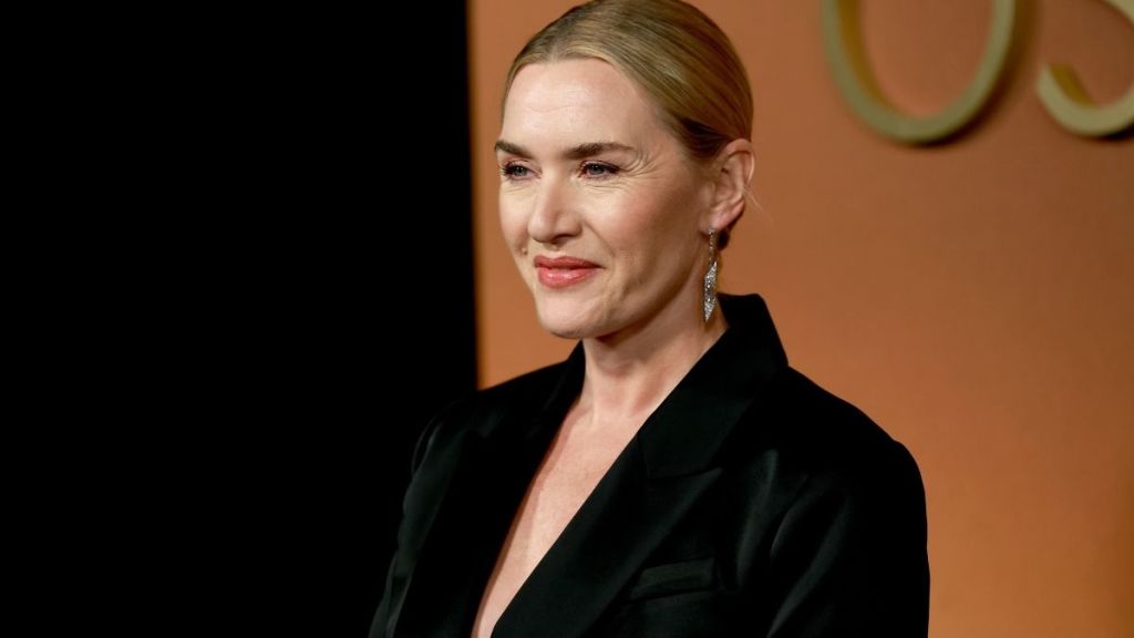 Kate Winslet’s Unbuttoned Rohe Blazer Goes Bold, Offers Bodysuit Peek
