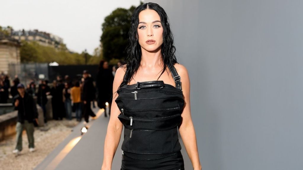 Katy Perry Wears Mini Skirt Suit & Sheer Stockings in Photo With Boyfriend
