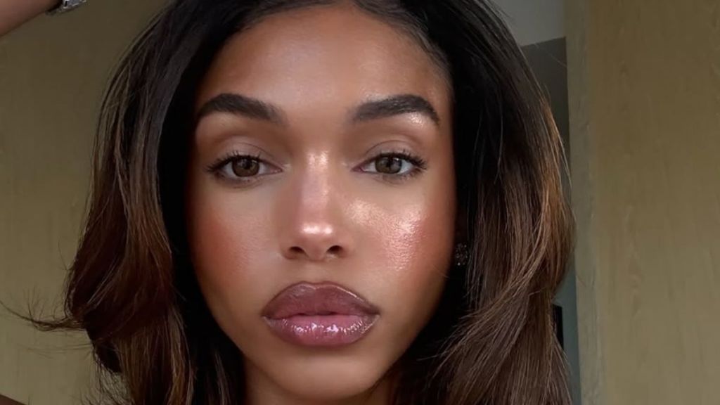 Lori Harvey’s Tiny Micro Shorts Have a Matching Bikini Top in Photos