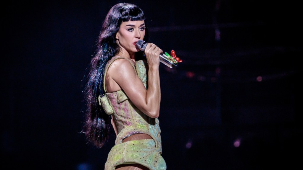 Katy Perry's Egypt Glam Will Have You Taking Notes for a Reason