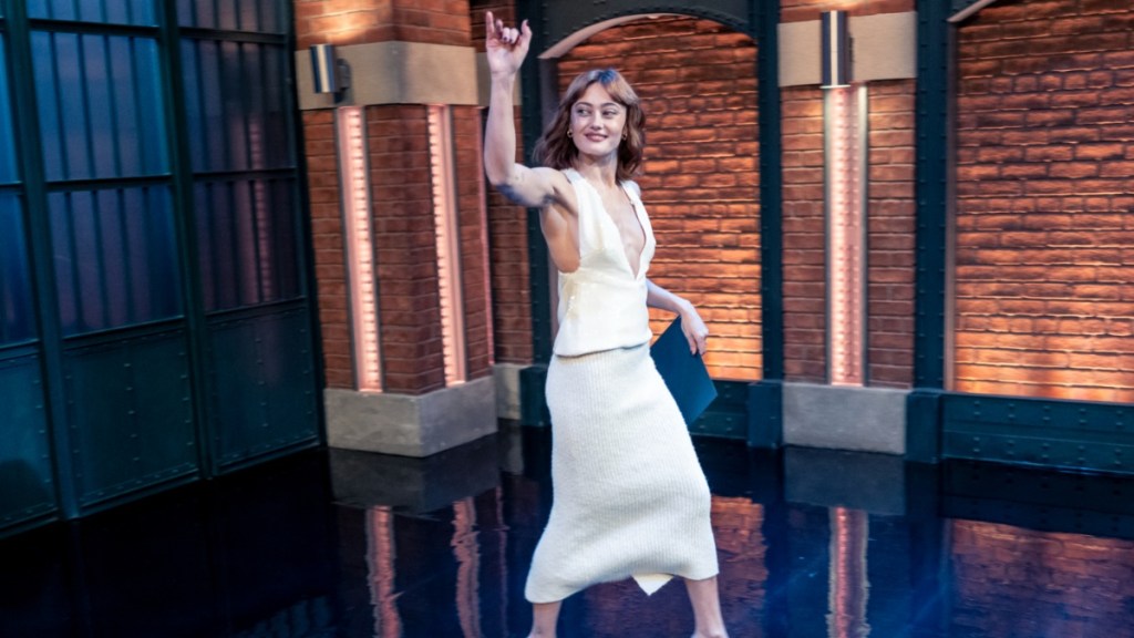 Ella Purnell's Eye-Catching Fit Belongs on the Red Carpet