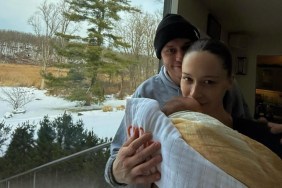 Pete Davidson’s Girlfriend Tears up Over Love for Newborn Daughter