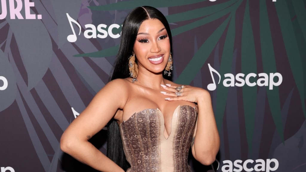 Cardi B's Christmas Photos With Kids Is Pure Chaos