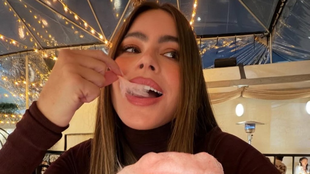 Sofia Vergara Enjoying Cotton Candy Is Must See