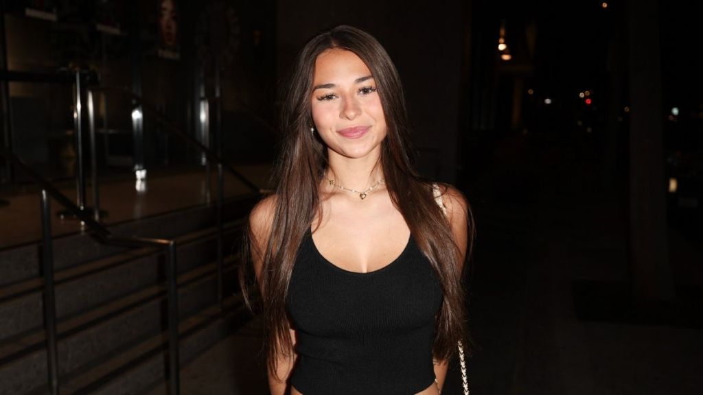 OnlyFans’ Sophie Rain Posing in Mini-Shorts Will Take Your Breath Away
