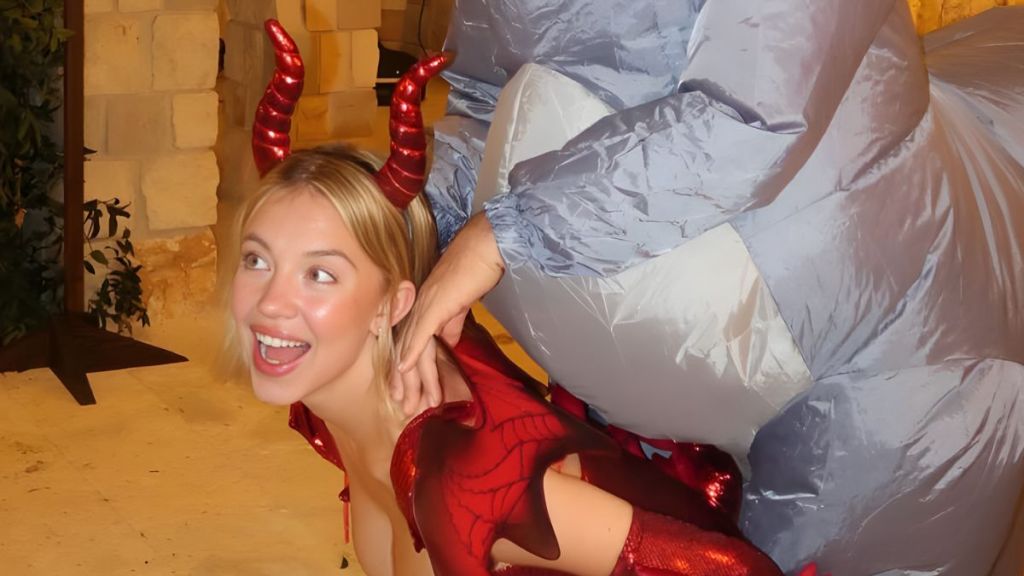 Sydney Sweeney’s ‘Sexy Dragon’ Transformation Has Fans in Chokehold