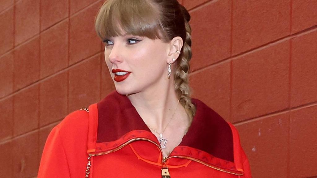 Taylor Swift’s $4K Louis Vuitton Bag Elevates $300 Bomber Jacket
