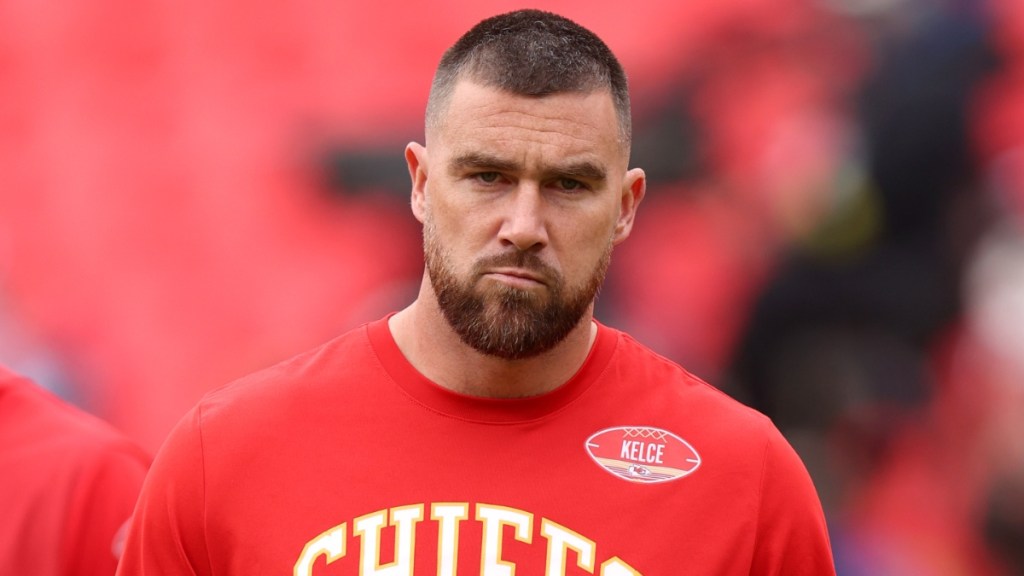 Travis Kelce Admits Struggle as Chiefs’ Playoff Chances Remain Uncertain