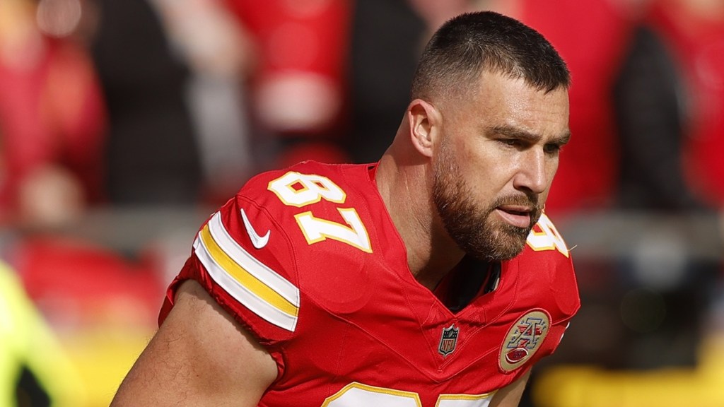 Travis Kelce's Retirement Rumors Fuel After Chiefs vs Texans Errors