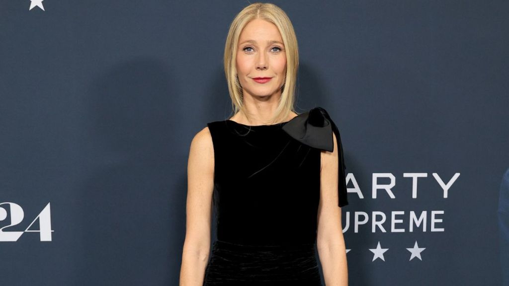 Gwyneth Paltrow's High Slit Valentino Dress Gets Cheeky Surprise Bow