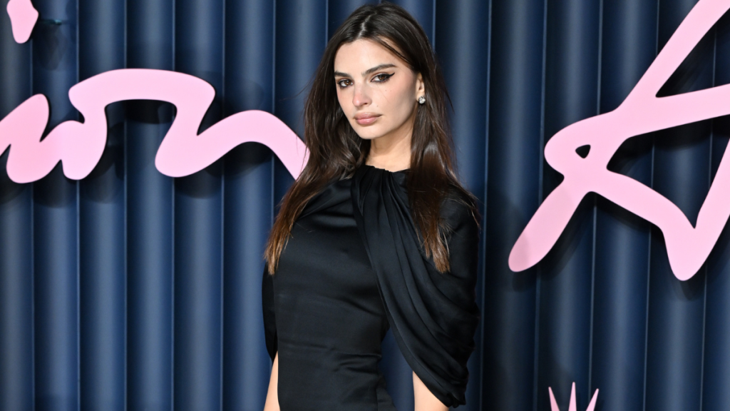 Emily Ratajkowski's Super Tiny Minidress Races up Her Thighs