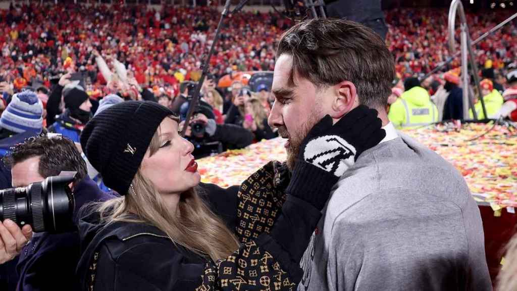 Taylor Swift’s Relationship With Travis Kelce Made Her ‘Softer’ — Source