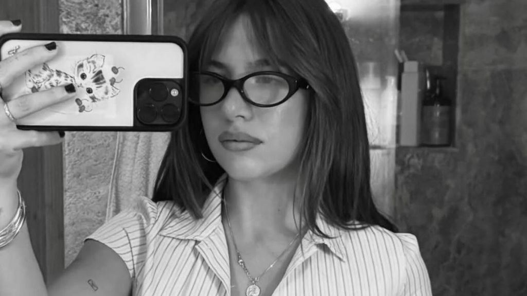 Mackenzie Ziegler Has Fans Obsessed With Her Unbuttoned Shirt Look