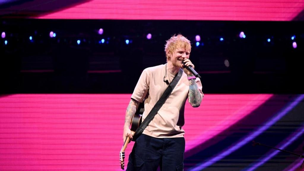 Ed Sheeran Goes Shirtless For New Magazine Cover