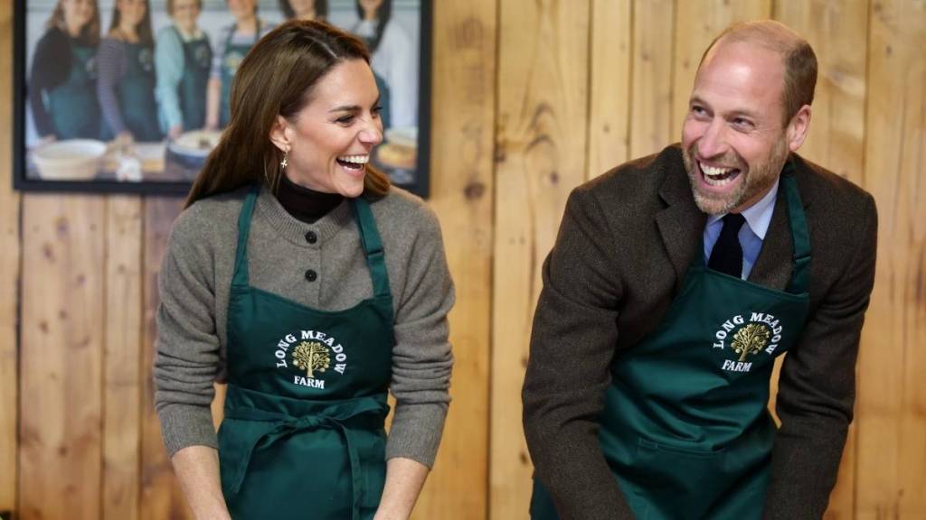 Prince William & Kate Middleton ‘Seem More Loved-up Than Ever’ — Source