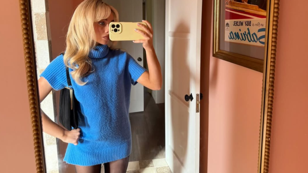 Sabrina Carpenter's Super Tiny Minidress Is Basically a Top in Photo