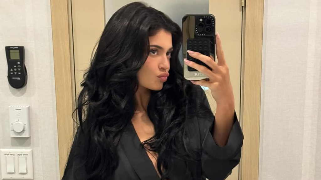 Kylie Jenner's Low-Cut Black Dress Is a Thanksgiving Treat