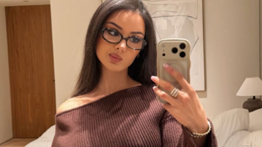 SSSniperWolf Wows Fans in Off-Shoulder Top