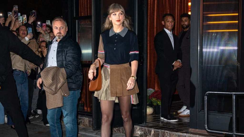 Taylor Swift’s Tiny Miniskirt Look for Chiefs’ Game Had a Festive Touch