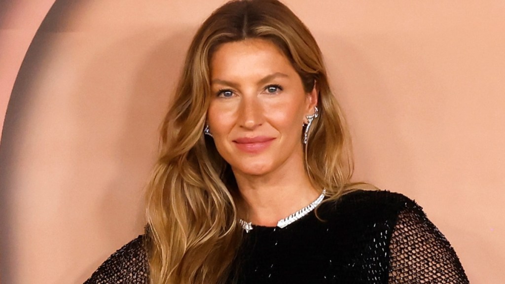 gisele bundchen black bodysuit instagram