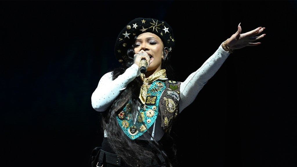 GloRilla Dancing in Just T-Shirt Will Make Your Day