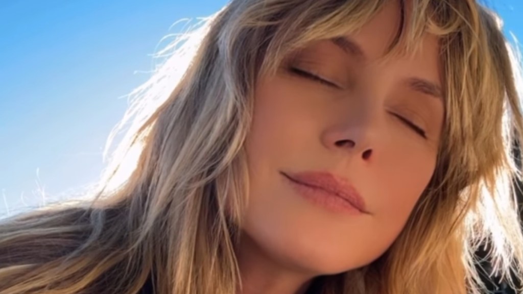 heidi klum thongs instagram