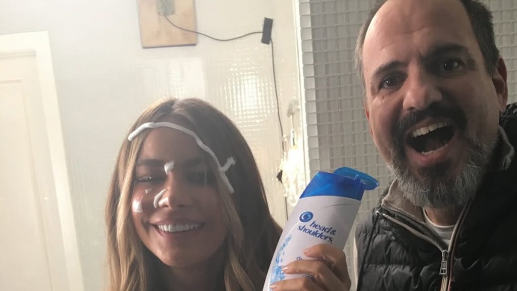 Sofia Vergara's Face Covered in Shampoo Is Confusing Fans