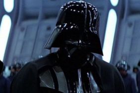 Star Wars Actor Drops ‘Dad’ Joke With Darth Vader Cosplayer in Viral Clip