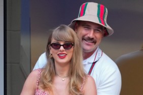 Taylor Swift's Pal Tells Travis Kelce ‘Love You’ in Suite