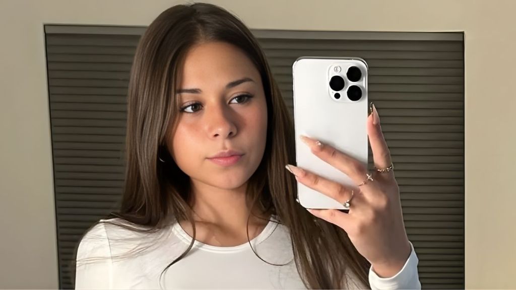 OnlyFans' Sophie Rain Rage-Baited People With 'Pregnant' Video