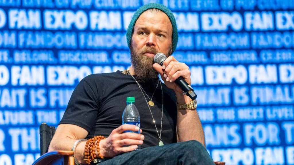 Internet Reacts to Ryan Hurst Being Casted as Kratos