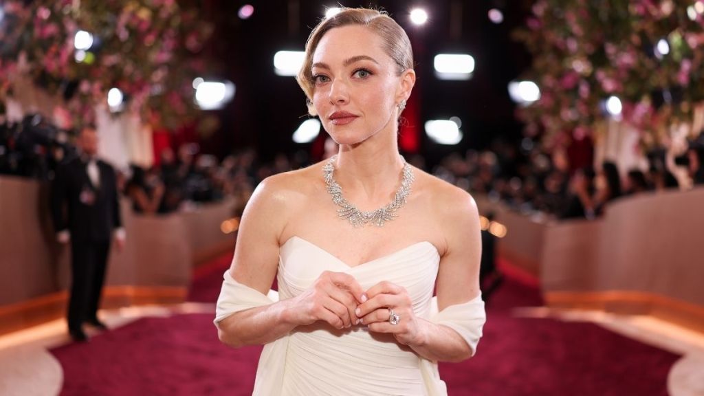 Amanda Seyfried Finds Golden Globes Reaction Backlash 'Ridiculous' — Source