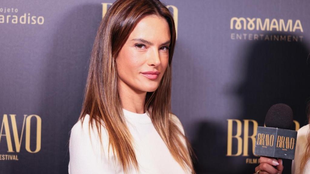 Alessandra Ambrosio Trades Bikini for No Top Look in Photos