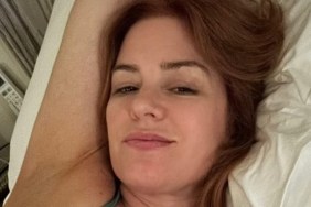 Bikini-Clad Isla Fisher Posing in Bed Is Must See