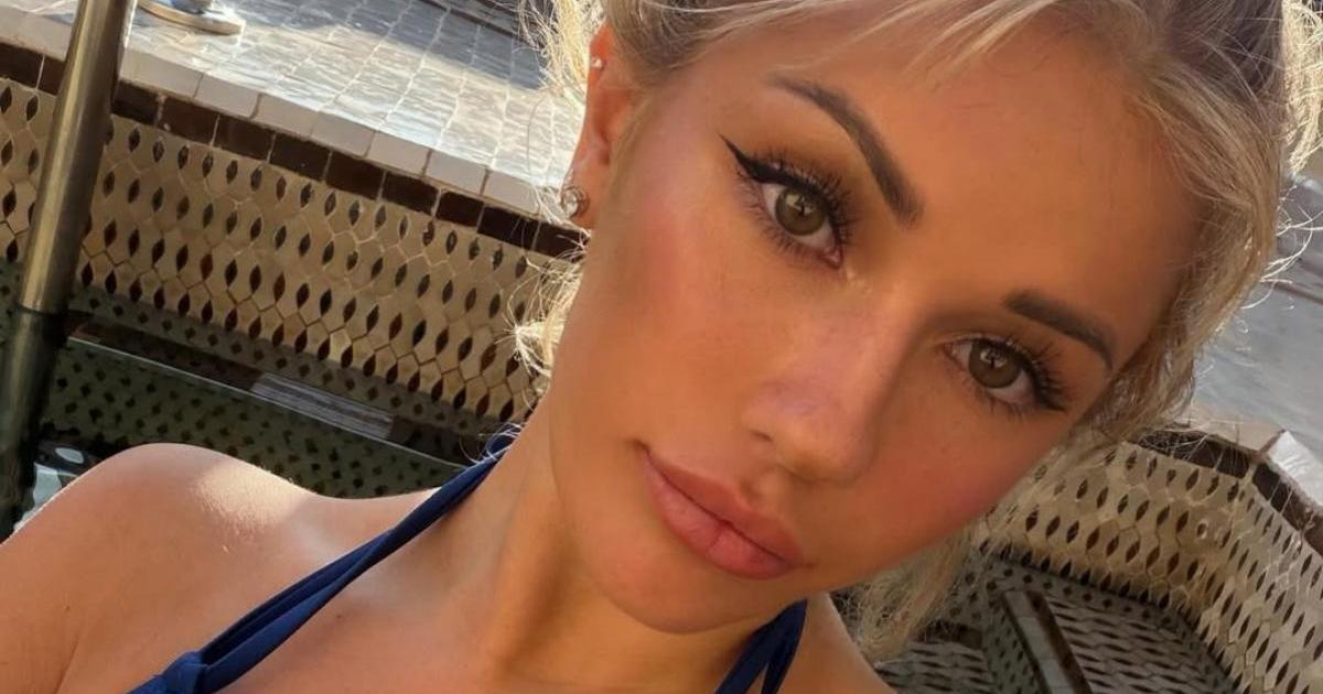 Breckie Hill Goes Pool-Ready in Blue Bikini Set