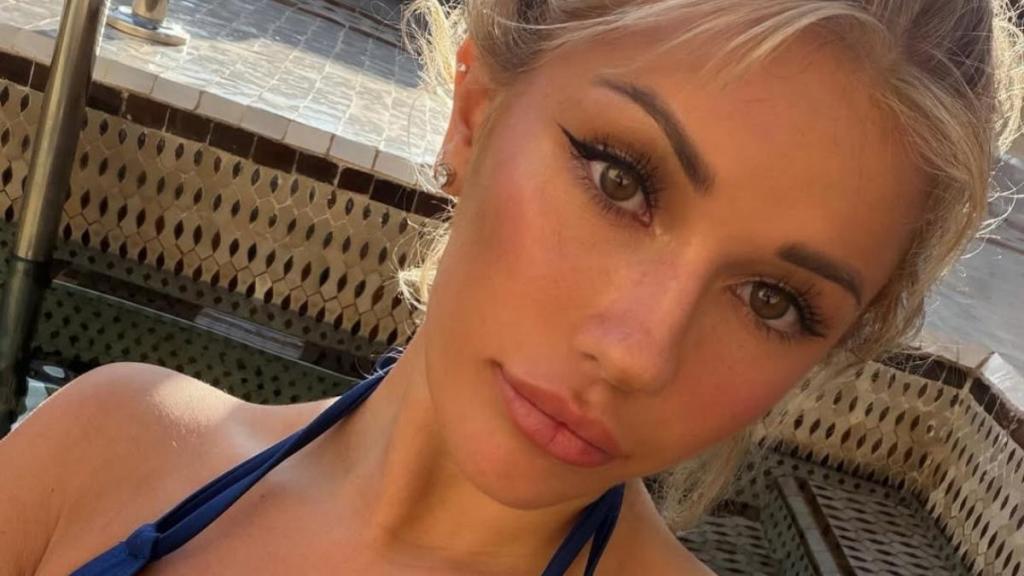 Breckie Hill Goes Pool-Ready in Blue Bikini Set