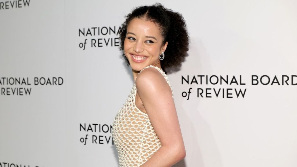 Chase Infiniti’s Oscar de la Renta Dress Is as See-Through as It Gets