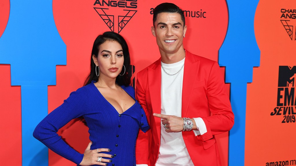 Cristiano Ronaldo's Fiancee 'Hanging Out' With OnlyFans Model Confuses Fans