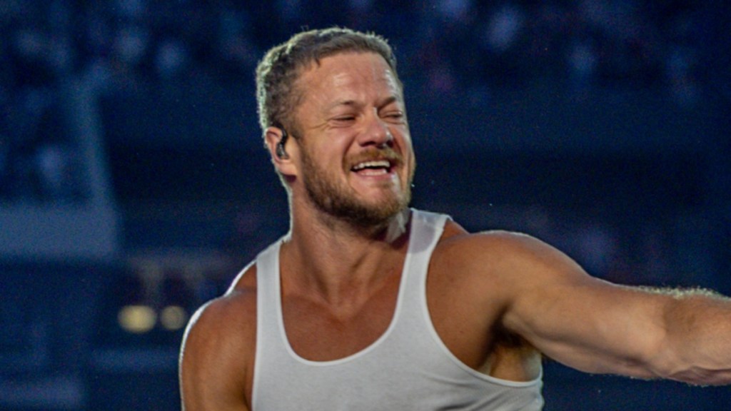 Dan Reynolds Turns Heads During Shirtless Walk