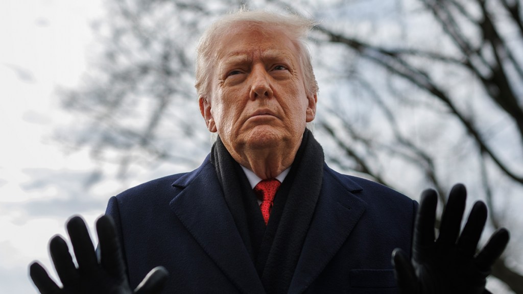Donald Trump Cheered During CFP National Championship