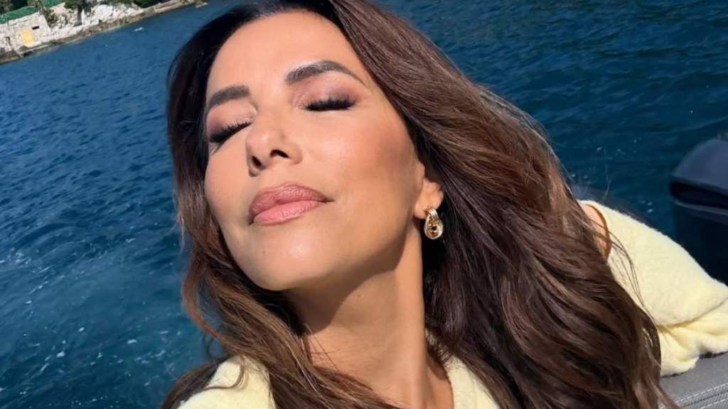 Eva Longoria's Tiny Sports Bra Photo Gives Peek at Super Toned Abs