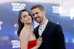 Natalie Joy and Nick Viall posing at the 2022 People's Choice Awards