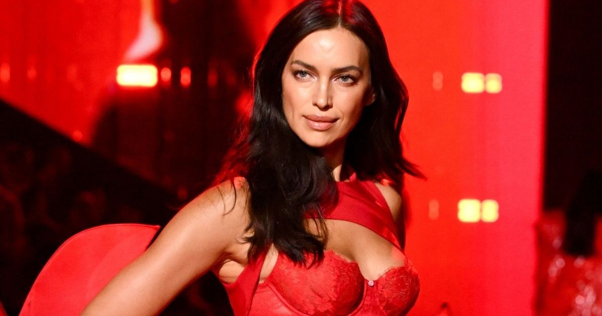 Irina Shayk’s Zana Bayne Leather Bra & Thong Are So Edgy Chic