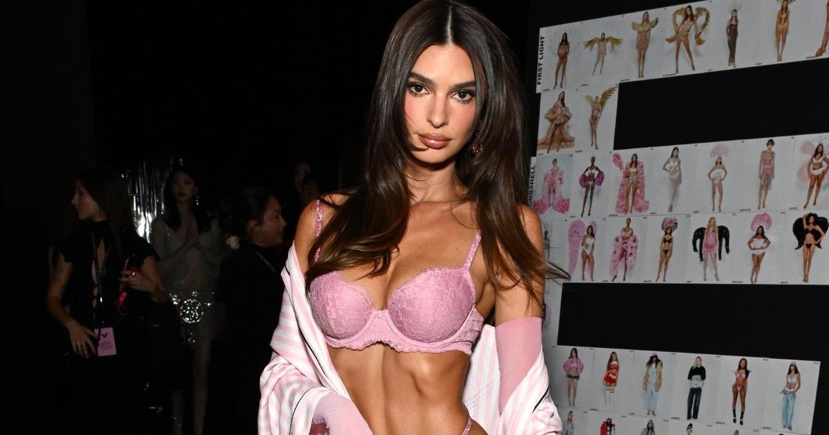 Emily Ratajkowski’s Lacy Lounge Lingerie Features Matching Garter Belt