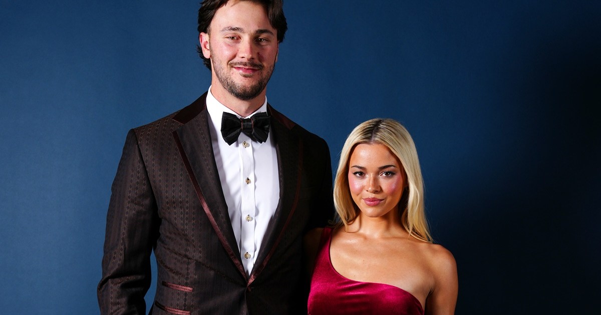 Livvy Dunne's Dress Shows Really High Slit for Awards Night Reality Tea