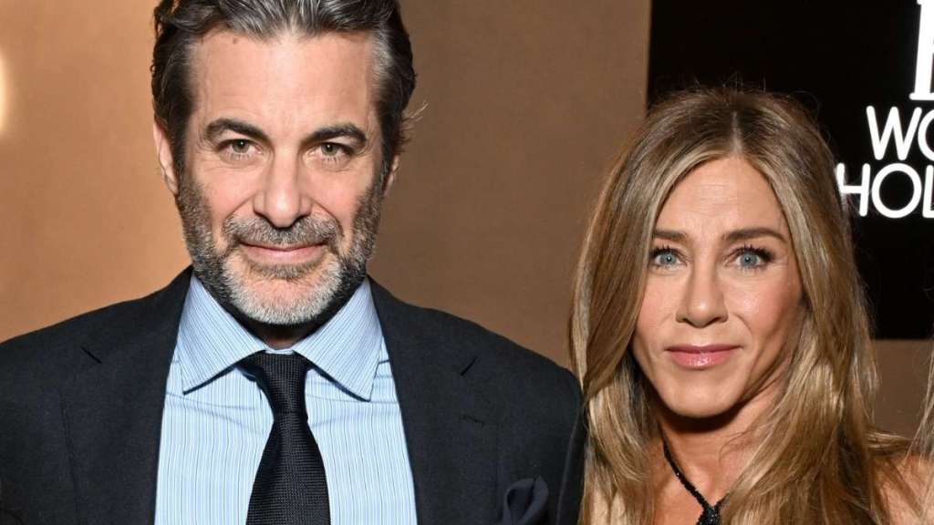 How Jennifer Aniston’s Boyfriend ‘Turned Her World Upside Down’ — Source