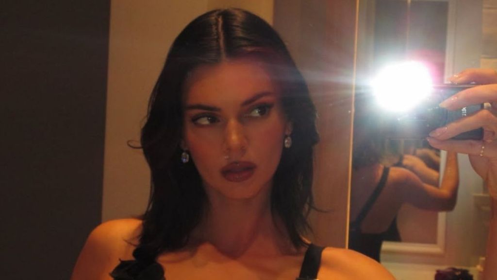 Kendall Jenner’s Latest Thong Look Is as Bold as It Gets