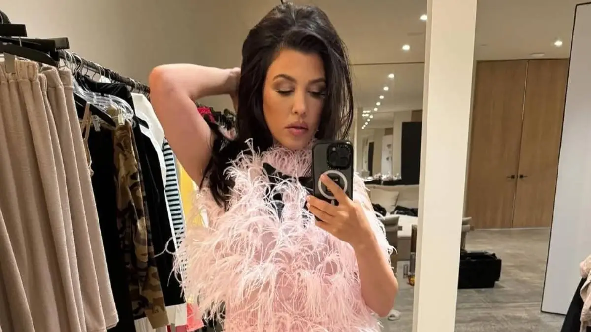 Is Kourtney Kardashian Pregnant With Fourth Baby, image size:1200x675